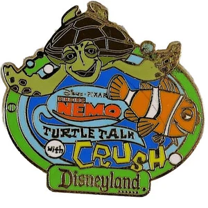 Pin de intercambio Finding Nemo Disney Crush AAA Disneyland Vacations Turtle Talk - Imagen 1 de 3
