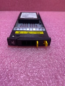 Disque SSD HP P08721-001 3PAR 8000 3,84 To SAS SFF (2,5 pouces) K2P91A, K2P91B - Photo 1/4