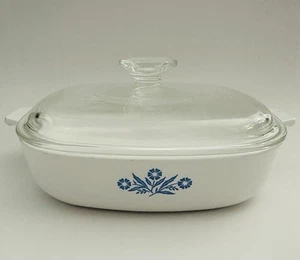Corning Ware P-9-B "Blue Cornflower" Handled 8” Casserole Dish WITH LID USA - Picture 1 of 5