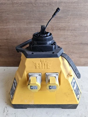 Base de luz LED de sitio HSC Elite Delta DL36 solo repuesto o reparación 2A2 Foto 1 de 4