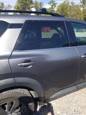 22 2022 NISSAN PATHFINDER SV REAR DOOR GRAY RIGHT PASSENGER Foto 1 de 4
