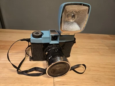 Lomography Diana F + 120mm Film Teal & Black Camera with Flash. - Image 1 of 4