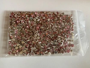 Craftuneed Bundle 134g Baby Pink Rhinestones 4mm and 6mm mix lot - Picture 1 of 8