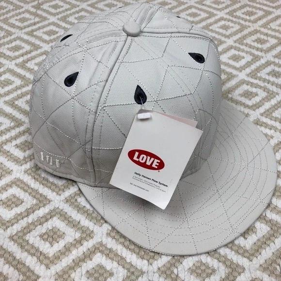 Helly Hansen x New Era Rare Love Campaign New NWT - Image 1 of 4