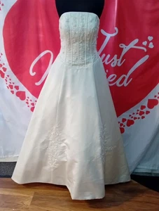 Wedding Dress size 12 ivory satin Sincerity, check measurements E - Picture 1 of 6