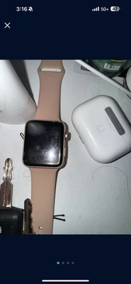 Reloj Apple Serie 3 GPS LTE - 42MM Caja Aluminio A1861 - Oro Rosa Foto 1 de 4