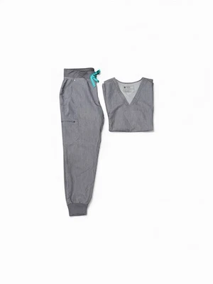 Conjunto Exfoliante Jogger Gris Colección Técnica Figs Zamora Talla Mediana Pequeña Foto 1 de 4