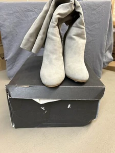 JOURNEE COLLECTION Wmns Beige Ruched Wide Calf Vivian Almond Toe Block Heel Sz 7 - Picture 1 of 5