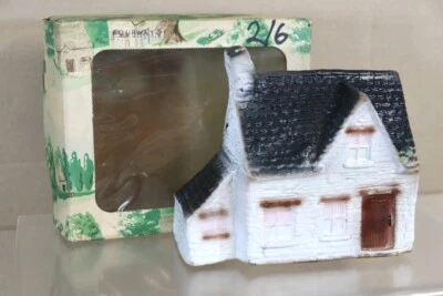 Tri-Ang Spot On Cotswold Aldea Serie Cottage A Fourways en Caja Ob - Imagen 1 de 4