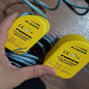 TURCK 100% brand new and original genuine flow switch FCS-GL1/2A4P-VRX/24VDC - Picture 1 of 1