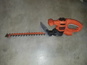 black and decker BEHTS125 electric hedge trimmer - Picture 1 of 5