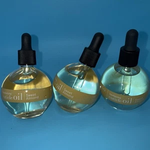 Olio Cuccio Naturale Rivitalizzante per Cuticole Mandorle Dolci 2,5 Oz Confezione da 3 - Foto 1 di 1