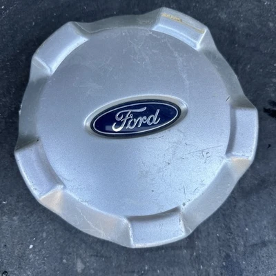 2001 2002 2003 2004 2005 2006 2007 FORD ESCAPE CENTER CAP YL84-1A096-EB E2 - Image 1 of 4