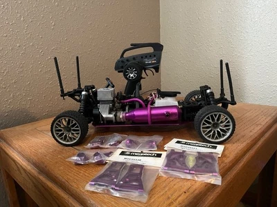 Coche RC Super Nitro HPI RS4 de colección con mejoras de aluminio y radio incluida  Foto 1 de 4