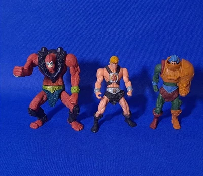 3 figuras de McDonalds Masters of the Universe MOTU 2003 - He-Man Man-At-Arms Beast Foto 1 de 3