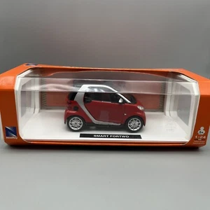 Smart Fortwo 1/24 Scale Special edition Red Silver Toy Decoration - Picture 1 of 9
