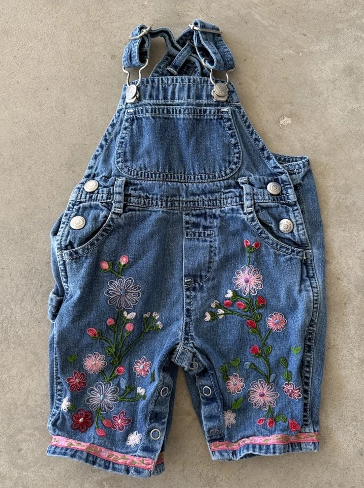 Mono vintage bordado con flores Baby Gap Foto 1 de 4