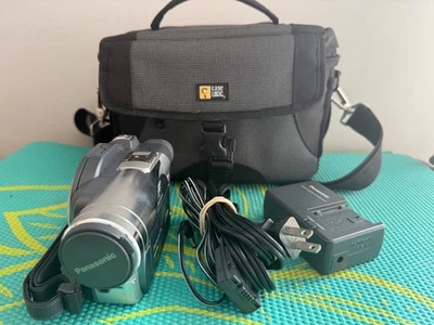 Panasonic Palmcorder VDR-M50 DVD Camcorder - Image 1 of 4