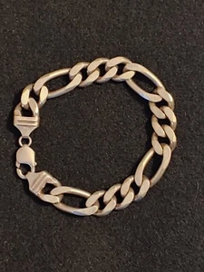 VTG MENS  PGDA 925 ITALY STERLING SILVER FIGARO CHAIN BRACELET - 9 in- 13mm Wide - Picture 1 of 8