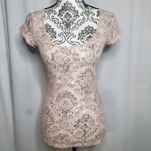 Small Dusty Pink Sheer Floral Lace Slim Fit Tee Fairy Fantasy - Bild 1 von 14