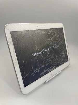 Samsung Galaxy Tab 3 10.1 GT-P5220 White Unlocked 16GB Android Tablet Cracked - Image 1 of 4