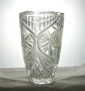 Flower Art Glass vase clear with frosted flower saw tooth rim 8 in - Picture 1 of 8