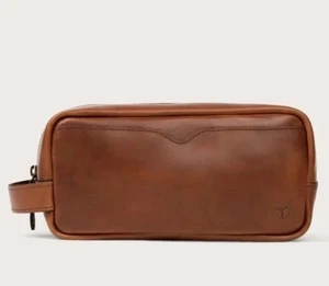 New Tecovas Men Brown Bartlett Travel Kit Bovine Leather Zip Printed Letters Bag - Picture 1 of 11