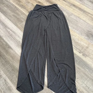 Athleta XS Release Pant Charcoal Open Front Flowy Loose Yoga Pants Boho - Picture 1 of 13