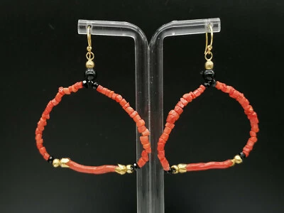 orecchini pendenti grandi a cerchio corallo rosso e agata nera FATTI IN ITALIA - Immagine 1 di 4