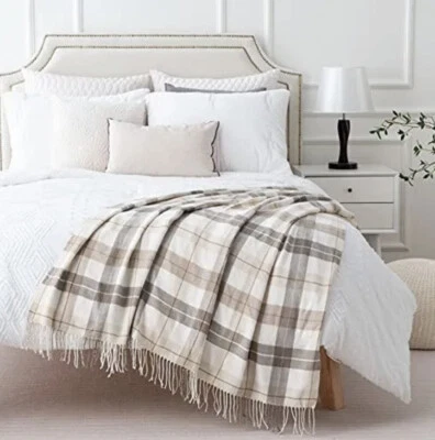 Buffalo Plaid Throw Blanket Farmhouse Checkered Decor Throw -Gray/White ✔️ - Image 1 of 4