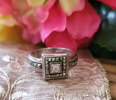 Marcasite Art Deco Sterling Silver Cubic Zirconia Ring Sz 8 vintage - Image 1 of 4