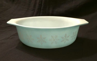 Vintage Pyrex Snowflake Garland Turquoise 043 1.5 Qt Oval Casserole 1950s-60s - Image 1 of 4