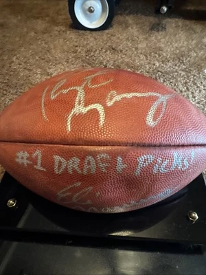 PEYTON ELI Manning DOBLE FIRMADO The Duke NFL Fútbol INSCRIPCIÓN CERTIFICADO Colts Foto 1 de 4