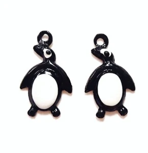 12 VINTAGE HAND PAINTED BLACK WHITE PENGUIN GOLD PLATED PENDANT BEAD CHARMS 5661 - Picture 1 of 4