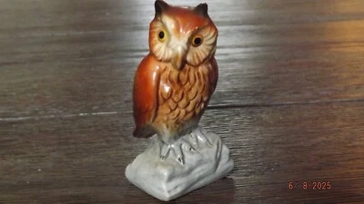 GOEBEL 1973 OWL FIGURINE - Image 1 of 4