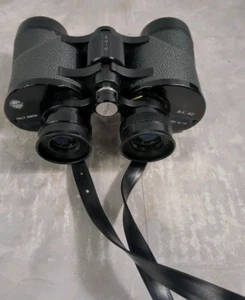 Vintage Swift Focus 8X.40 Binoculars Model779 (514ft at 1000 Yds)& Carrying Case - Picture 1 of 15