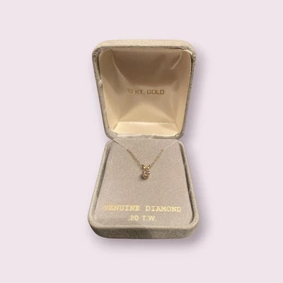 "Collar de diamantes de oro amarillo de 10 k colgante solitario T.W de 18"" 0,20 quilates nuevo de stock sin usar" Foto 1 de 4