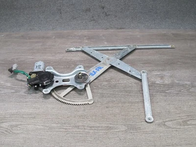 1998-2007 LEXUS J100 LX470 FRONT RIGHT PASSENGER SIDE WINDOW REGULATOR W/ MOTOR - Image 1 of 4