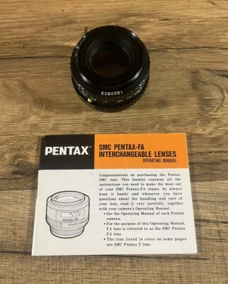 PENTAX CAMERA LENS smc PENTAX-M 50mm 1:1.7 W/ Manual - Image 1 of 4