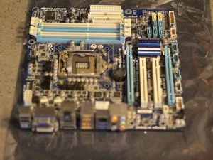 Gigabyte GA-H55M-USB3 Motherboard IDE FDD SATA USB 3.0 DVI DP VGA HDMI esata - Picture 1 of 17
