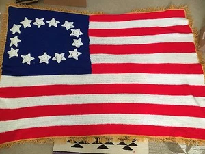 Manta afgana Círculo de Ganchillo Vintage BETSY ROSS BANDERA AMERICANA 13 Estrellas - Imagen 1 de 9
