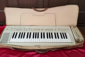 YAMAHA PS-30 Electronic Keyboard with Original Hard Case Tested - Picture 1 of 10