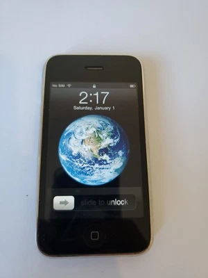 Apple iPhone 3G - 8GB - Black (O2) A1241 (GSM) 145 - Image 1 of 4