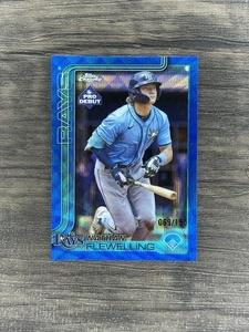 2025 Topps Pro debut Nathan Flewelling refractor de onda azul PDC-106/150 - Imagen 1 de 2
