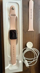 Apple Watch Series 6 40mm (GPS + Cellular) Aluminum Case - Good - Zdjęcie 1 z 4