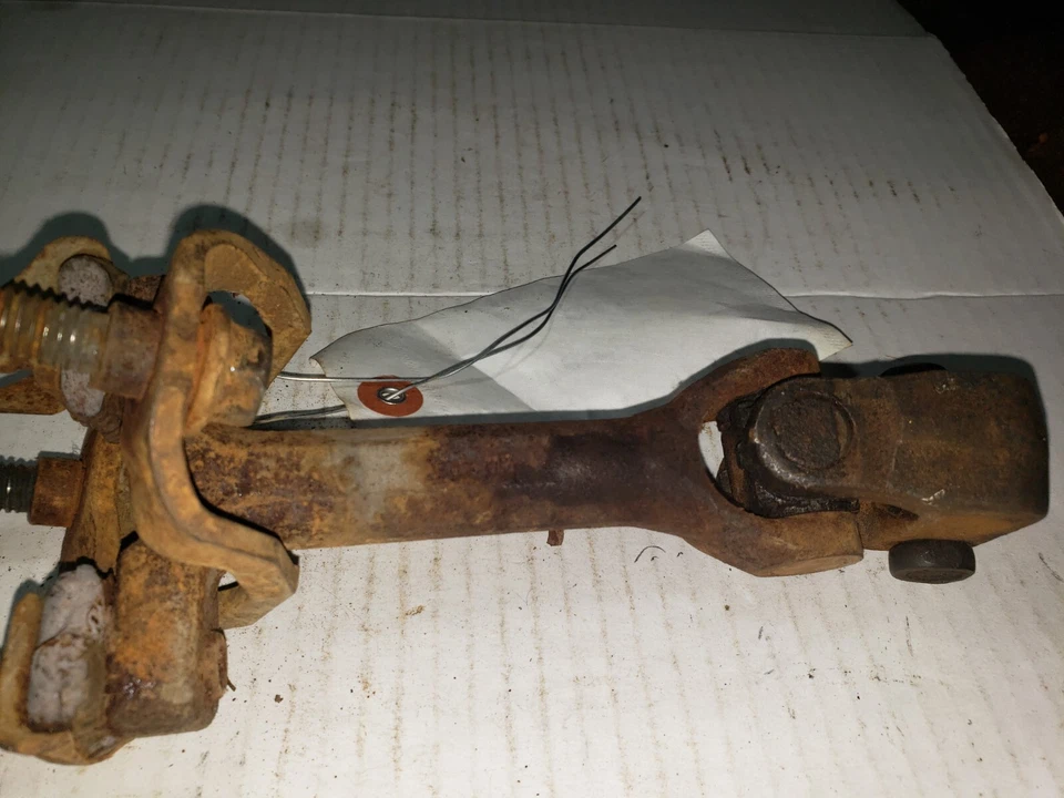 Steering Column Knuckle Joint 1979 FORD LTD II - Image 1 of 4