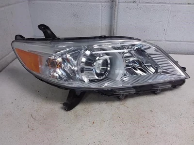 Toyota Sienna 2018 OEM faro halógeno lado derecho del pasajero  Foto 1 de 4