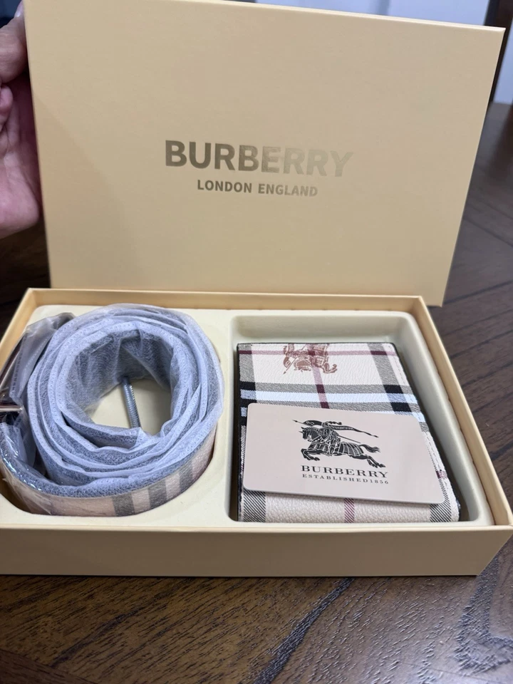 Burberry London England, Wallet & Belt Gift Set BRAND NEW - Image 1 of 4