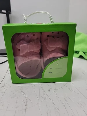 Arco de terciopelo Crocs Littles talla niño pequeño C2/C3 nuevo en caja justo a tiempo para las vacaciones 🎄 Foto 1 de 4