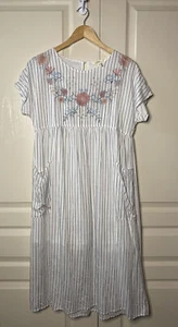 Andrée By Unit Striped Embroidered White Striped Floral Dress Size S NWT - Picture 1 of 6